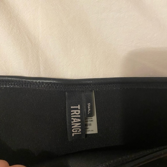 Triangl Bikini - Picture 4 of 6